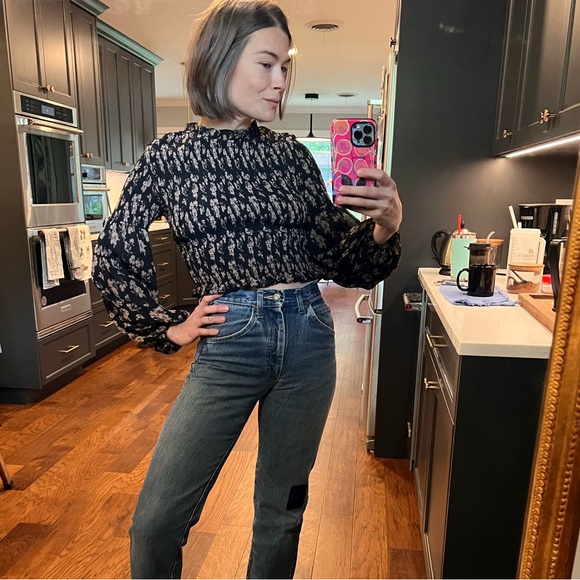 Grade & Gather ruched blouse with bell sleeve size S EUC - Picture 4 of 6